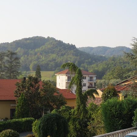 Casa Giordano Bed & Breakfast Mombello Monferrato ภายนอก รูปภาพ