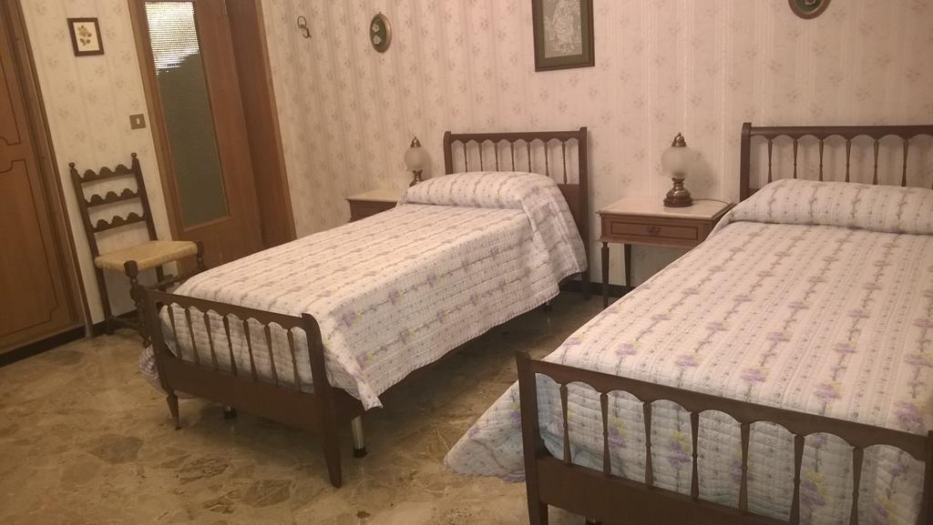 Casa Giordano Bed & Breakfast Mombello Monferrato ภายนอก รูปภาพ